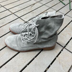 Gap Boots Women's Size 8 Grey Suede Lace Up Combat Boots Zip Closure City Preppy